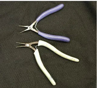 Figure 3.5: Straight-handle pliers (top) and bent-handle pliers (bottom) used in experiment.