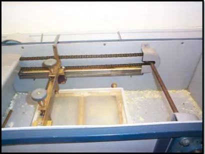 Figure 6.1: The polymer film casting table employed by physicists at the University 
