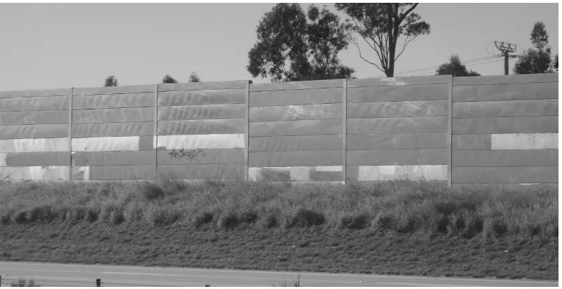 Fig. 4: A section of the NB12 noise barrier along the M1 Motorway. 