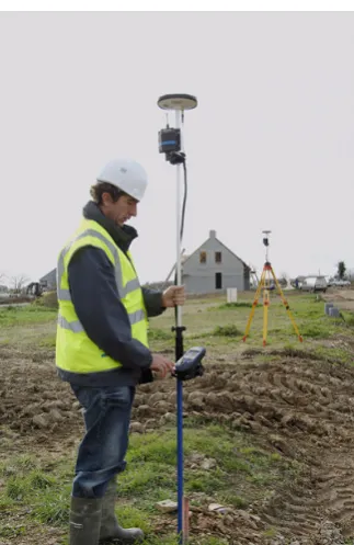 Figure 2.1 - ProMark3 RTK System 