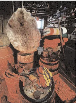 Figure 4.1 Some of the items the First Nations trappers tookin trade. How do you think each of these items changed day-to-day life for First Nations peoples?       