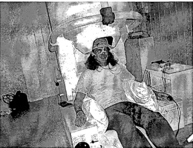 Figure 1-5: A  subject in a typical magnetoencephalogram (NTF 275) 