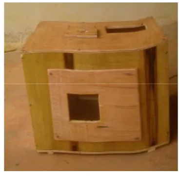 Figure 3  The completed modified Fitch Apparatus 