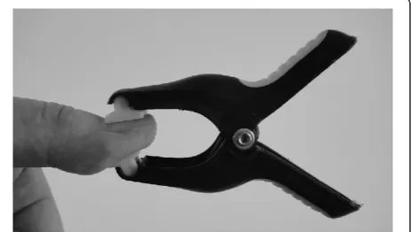 Figure 1 Mechanical spring clamp. Generic, inexpensivewood-working spring-clamp.