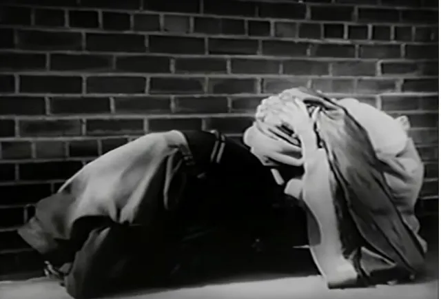 Figure 2 - Screenshot from Duck and Cover, Dir. Anthony Rizzo, (Archer Productions, Federal Civil Defense Agency, 1951), Film., accessed via ‘Duck And Cover (1951) Bert The Turtle’