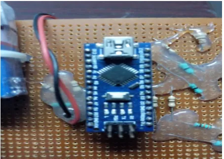 Figure 3.17   Wireless transmitter module                   Figure 3.18