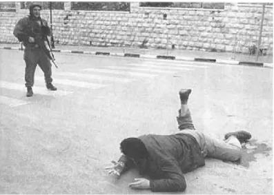 Figure 1 Alex Levac, Hebron, 2000.