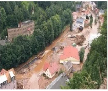 Figure 1.2: Flooding in Glashutte after the dam break in 12th August 2002Source:http:espace.uq.edu.au/eserv/UQ:18350/chanson nova09.pdf.