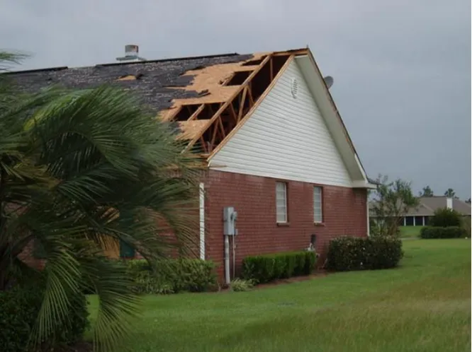 Figure 1.2: Example of roof system failure after multiple RTW connection failures, source:  www.Disastersafety.org 