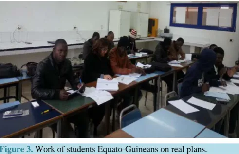 Figure 3. Work of students Equato-Guineans on real plans.                          