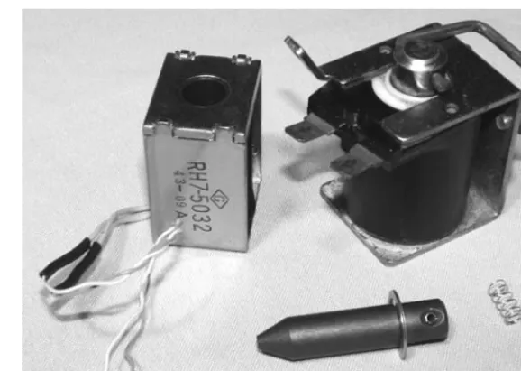 Figure 2-11Plunger return spring