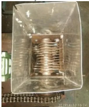 Fig. 4. Top view of the XU Plastic Shredder with  the hopper 