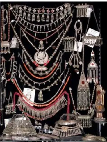 Figure 1 Traditional Saudi Jewellery (Bedouin Jewellery 2014). 