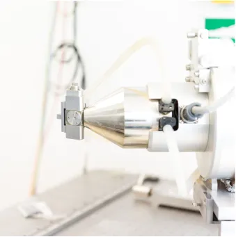 Fig. 1.3: A photo of a reﬂection micro focus source at ANU CTLab (machinename: ANU1, see section 1.2.5).