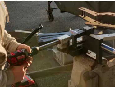 Figure 6.1.3.1 Mitering the Ends of the Handlebar  6.2   Wheels  