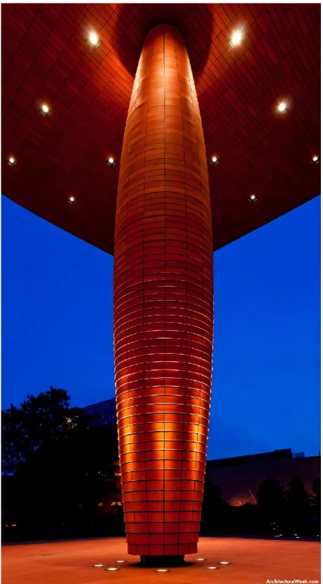 Figure 5. View of column (photograph by Gary O'Brien) 