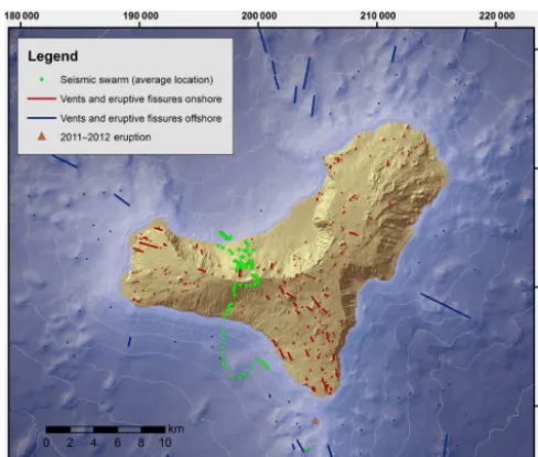 Figure 2. Structural data of El Hierro (vents and ﬁssure onshore andoffshore, as in Becerril et al., 2013, 2014) and the evolution of theseismicity during the unrest period (average location of the seismicswarm).