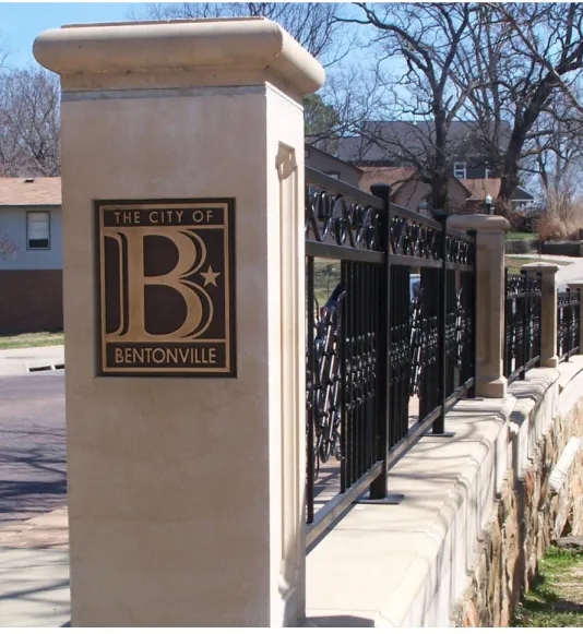 Figure 1.1 One instance of the “Bentonville B,” not far from the downtown square.