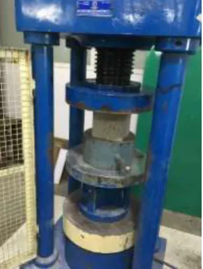 Fig 3: Compression strength for partial replacement of coarse aggregate with various percentage addition of sodium silicate