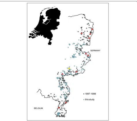 Figure 1 Geographical origin of Dutch red foxes. At the eastern border of the Netherlands (outline) 369 foxes were collected during the period2010 -2013 (blue circles), of which one fox was positive for Trichinella (yellow triangle)