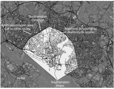 Figure 4 – Areas within 15 minutes of shopping centre:  Road network and combined road and cycle network methods 