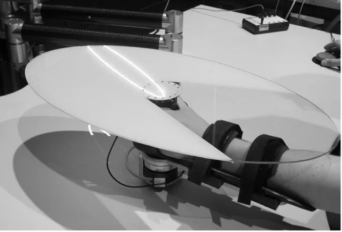 Figure 2: Arm restraint and trajectory display