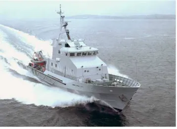 Figure 1.5: 34m VT Customs & Excise Cutter and sketch of Deck to superstructure jointunit under a tensile load
