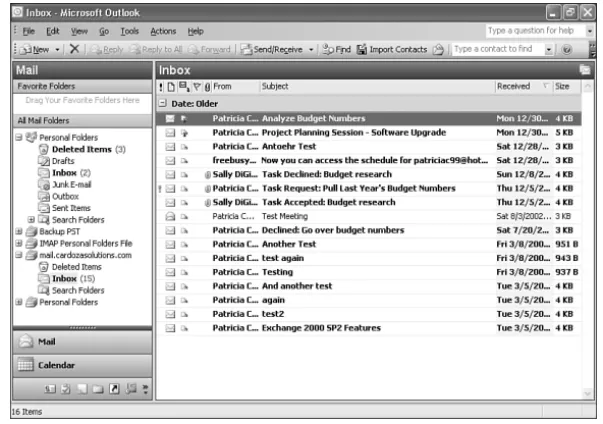 Figure 30.12 Only message  head-ers are downloaded for the Large Attachments folder.