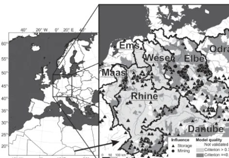 Figure 1. Model domain (left map) and validation results (right(November 1976 to October 2005)