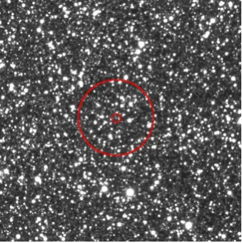 Figure 1.2:Microlensing target OGLE-2008-BLG-510, marked with two red concentric circles,in a typical bulge feld