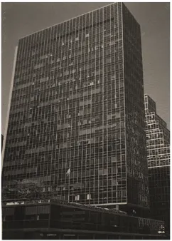 Fig. 5 Lever house, USA 