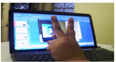 Figure 1: Controlling mouse with Gesture 