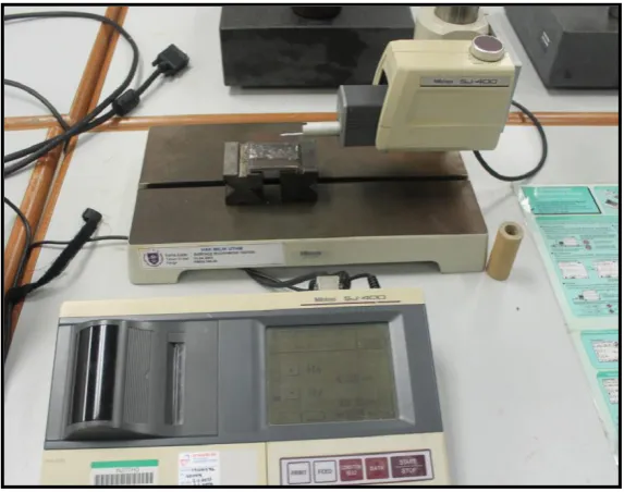 Figure 3.6: Mitutoyo SJ-400 machine  