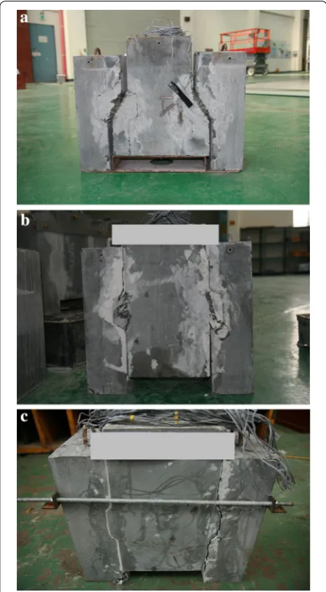 Fig. 4 Failure shape of a specimen. a Diagonal cracks and shear‑off (wet joint). b Diagonal cracks and shear‑off (dry joint)