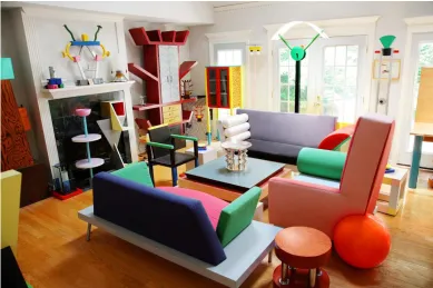 Figure 1. A Memphis interior. Source: Zanone, Own work, CC BY-SA 3.0, https://commons.wikimedia.org/w/index.php?curid=15773679