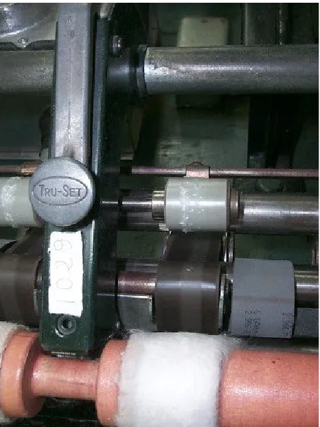 Fig. 4. Sticky deposits on the ring spinning frame.