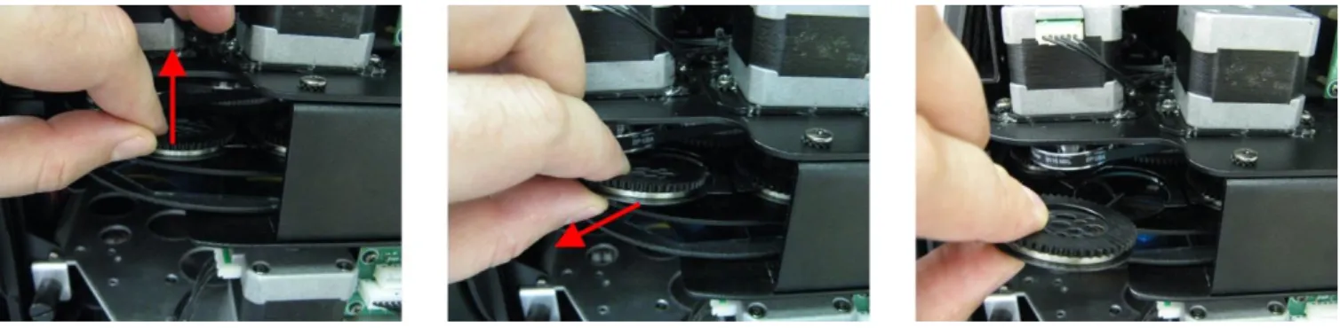 Fig. 09  07)  Very carefully take the gobo out of the gobo holder with a pair of pliers