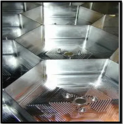 Figure 1.1: Aerospace monolithic component. Retrieved from  http://www.autindustries.com