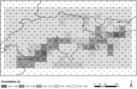 Fig. 1. Location of the twelve meteorological stations (triangles),and ERA-Interim 0.25◦ × 0.25◦ grids (dashed line)