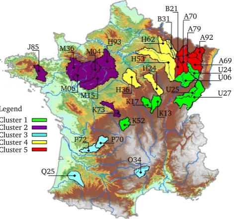 Fig. 1. Location of the catchments grouped by clusters. Some ofthem have been used in the BGS-CV process, while the others havebeen used for extrapolation