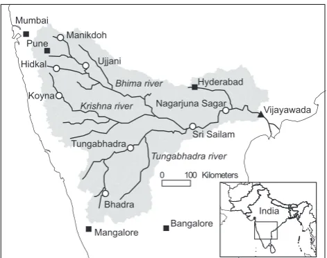 Fig. 1. Map of the Krishna river basin with its main tributaries, ma-jor cities (squares) and the discharge gauging station at Vijayawada(triangle) at the lower end of the river