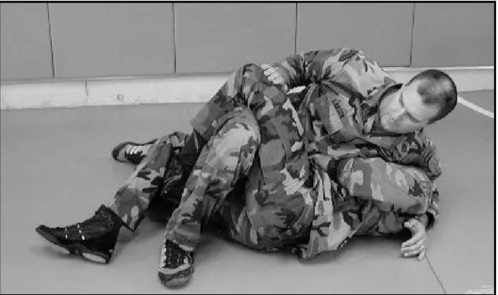 Figure 3-24. Escape the half guard, step 2.