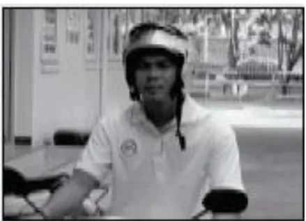 Fig. 2.4: Users do not secure their helmets (Source: WHO, 2006) 