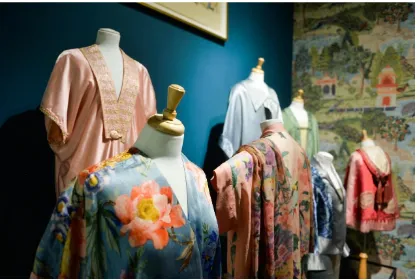 Fig. 1: Dressing gowns and wraps inspired by Japanese kimono styles and patterns on display at the Liberty in Fashionexhibition (9 October 2015 to 28 February 2016)