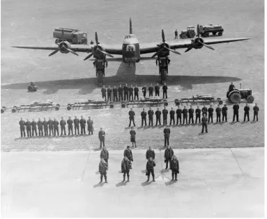 FIG. 0.1. Photographs. Royal air Force Bomber Command 1942 -1945, IWM, CH 5988.85 