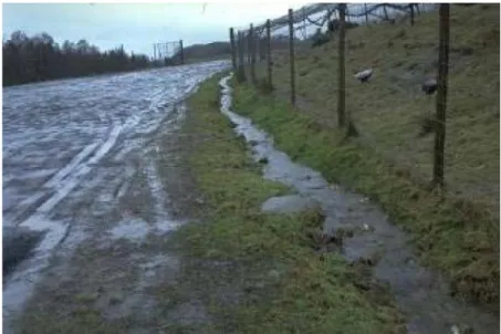 Figure 6  Good practice: diversion ditch along access road to intercept polluted water and carry  to a treatment area 