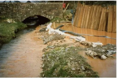 Figure 1  X  Poor practice on a construction site leading to polluted surface water run-off 
