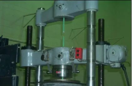 Fig. 6. Pullout test set-up (epoxy coated rebar) showing failure behaviour 