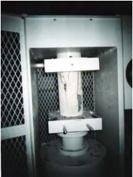 Figure 1    Test set up for splitting tensile strength on   cylinder specimen  