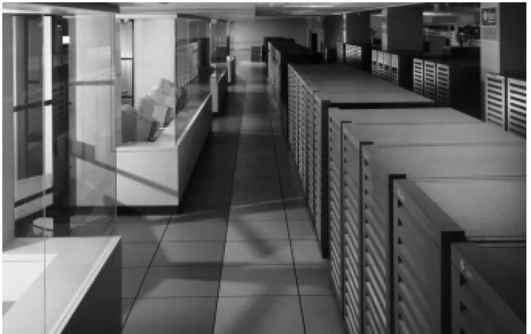 FIGURE 1-1 Simple, Clean, Modular Data Center Equipment Room
